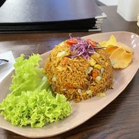 Char Siu fried rice with  prawn crackers  at Makan Vegan - 斋这里 in Central Singapore