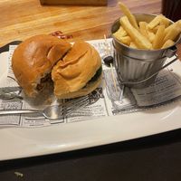 La Greenpeace burger (€10,25)  at La Nou in Blanes