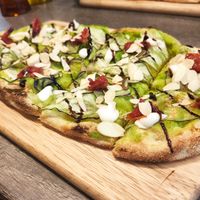 Vegan pizza at Bonta Italia in Tokyo