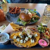 Vegan compleet & vegan avocado burger😋  at BY AMI in Rotterdam