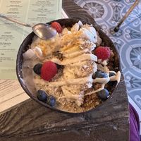 Matcha banana porridge   at Bio Cafe Blütezeit in Vienna