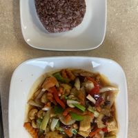 Pad Mét Má-Mûang with tofu and brown rice  at Thai Orchid in Stroudsburg