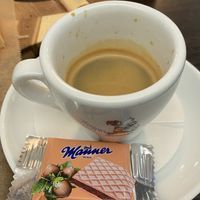 Espresso mit Waffel   at Pizzeria Schlaflos 2 in Frankfurt