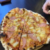 Vegane Pizza Hawaii  #Veganuary at Pizzeria Schlaflos 2 in Frankfurt