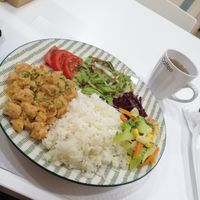 Strogonoff de soja com arroz at Vegan Details in Braga