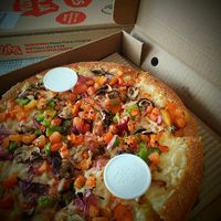 Pizza vegan personalizada ❤️ at Pizza Hut in Braga