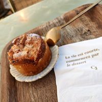 Apricot almond moelleux at Clara Jung Pâtisserie in Montpellier