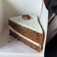 Vegan carrot cake at Clara Jung Pâtisserie in Montpellier