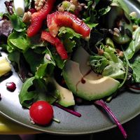 Vida loco Salat (Falafel und Brot kamen nach dem Foto noch nach) at Vida Loco in Rosenheim