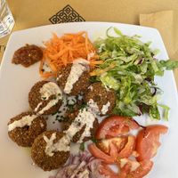 Piatto falafel  at Al Madina in Pisa