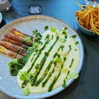Asperges blanches des Landes , rôties et nappées d'une crème de pomme de terre et cresson at Drinks & Co in Paris
