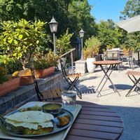 View outside at Govinda's Restaurant in Septon