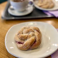 Mansikka-pulla (Strawberry pulla)  at Coffee House in Rovaniemi