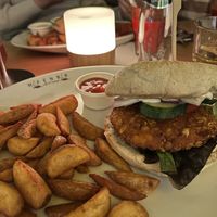 Vegan „Chicken“ Burger  at Hafenbar in Neuss