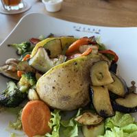 Baked Potato with veggies & guacamole  at Hafenbar in Neuss