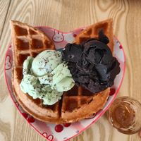Peppermint n 90% resentment dark chocolate flavor at Heartbreak Melts in Northeast Singapore