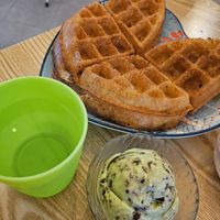 Peppermint flavoured ice cream and waffle ~  25/6/24 at Heartbreak Melts in Northeast Singapore