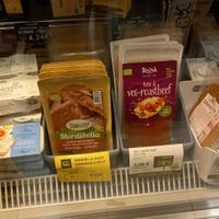 part of vegan fridge at Naturalia in Venice