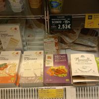 part of vegan fridge at Naturalia in Venice