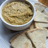 Humus basilic 🌿   at Cafe Cambio in Chicoutimi