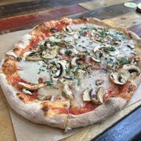 Vegane Funghi-Pizza  at PIZZAGLÜCK in Bremen