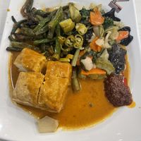 $4.50 - rice $1  at e Veg - Marina Square - 益素食 in Central Singapore