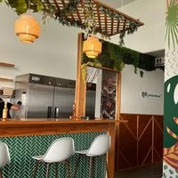 counter seating at Earthy Picks in Orlando