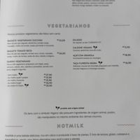 Opções veganas bem destacadas no menu. at Quiero Café in Blumenau