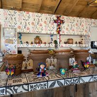 Clay pots with the food!  #Veganuary at Del Cielo Tamales in Tucson