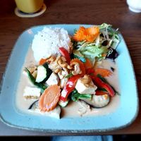 Erdnuss Curry at House of Vegan 182 in Berlin