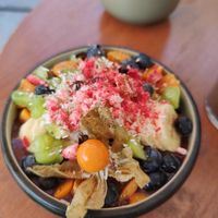 Acai bowl at Värav Coffee and Toast in Tallinn