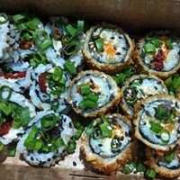 Uramaki + Hot Roll (Vegan) at Sushiroll in Morro De Sao Paulo