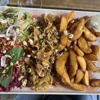 Vegan plate met vegan beef  at Kwat - Kebab With A Twist in Antwerpen