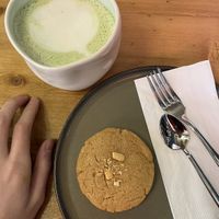 Арахисовое печенье и матча латте  at Coffee Place in Tbilisi