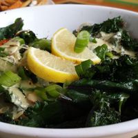 vegan veggie bowl at Modern Times Cafe in Minneapolis