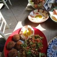  at Hommus Como in Como