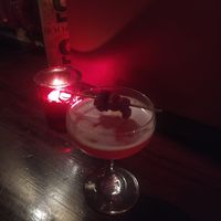 Cocktail framboise (La perla) at Red House in Paris