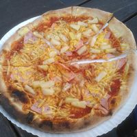 Vegan Pizza Hawaii at Pizzamanns Black in Bochum