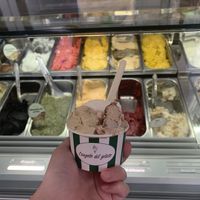Vegan Limone and pistachio   at L'Angolo del Gelato in San Rocco