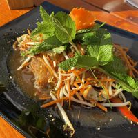 Glasnudel-Bowl  at Veganam in Kiel