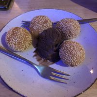 Sesambällchen  at Veganam in Kiel