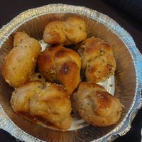 Garlic knots at Hot Tongue Pizza in Los Angeles