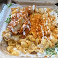 Buffalo chicken Mac and cheese #Veganuary at Veggie Galaxy in Cambridge