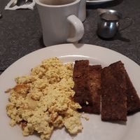 Tofu scrumbled egg with tempeh bacon at Veggie Galaxy in Cambridge