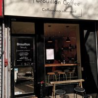 Façade at Brouillon in Paris