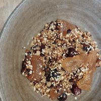 Granola at Brouillon in Paris