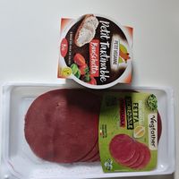 Vegan breakfast options at Envie Végane in Strasbourg