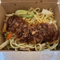 Mi Xiao, with seitan as the protein of choice (super tasty!!)  at Vevi Restaurant II in Vienna