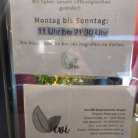 They changed times to 21:30 at Vevi Restaurant II in Vienna