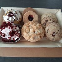Cupcakes, sbrisolona, biscotti e cookies at Valentina in Cervia